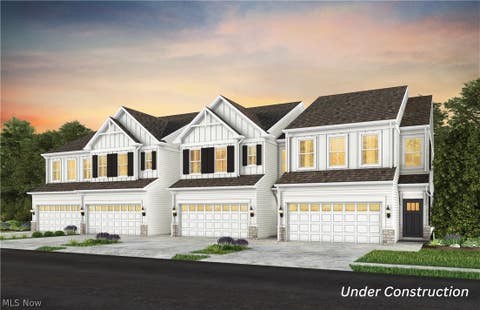 Townhouse For Sale - 32738 Sandridge Run<br/> Avon Lake, OH 44012