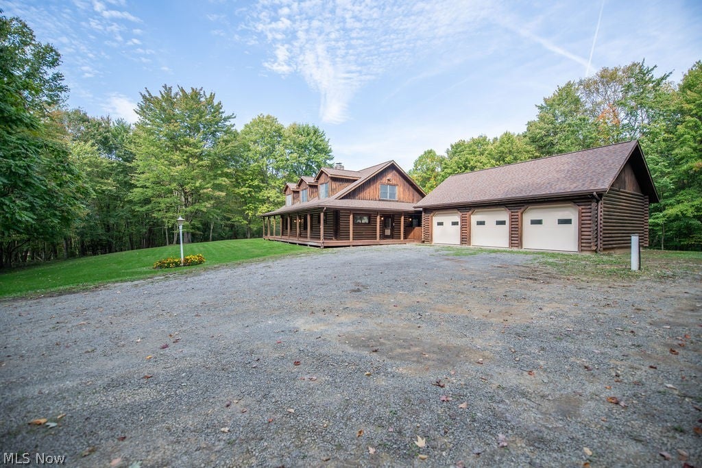6479 Locust Lane NE
