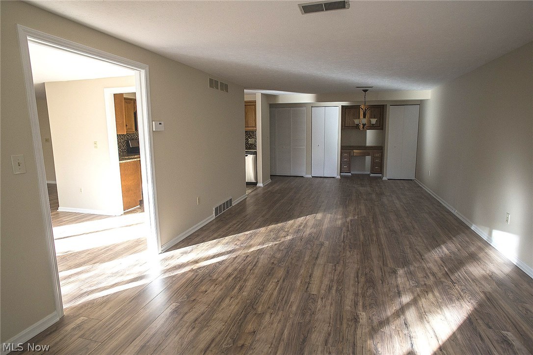 Hampton Woods - Residential