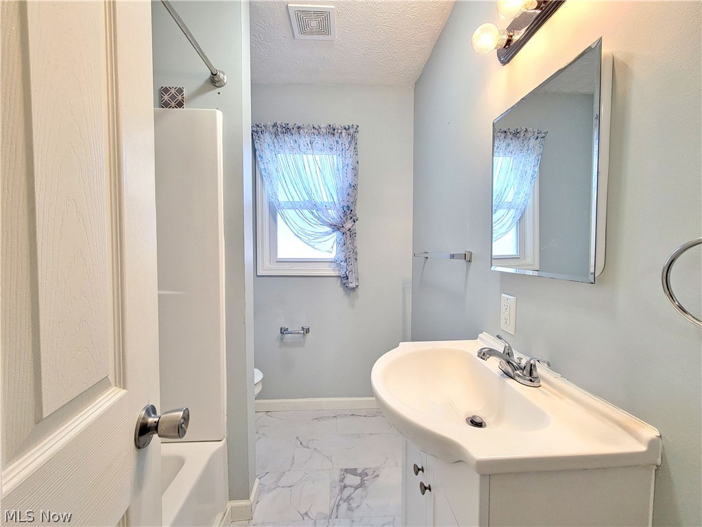 E M Bentleys Adn - Residential