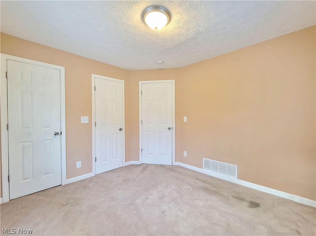 E M Bentleys Adn - Residential