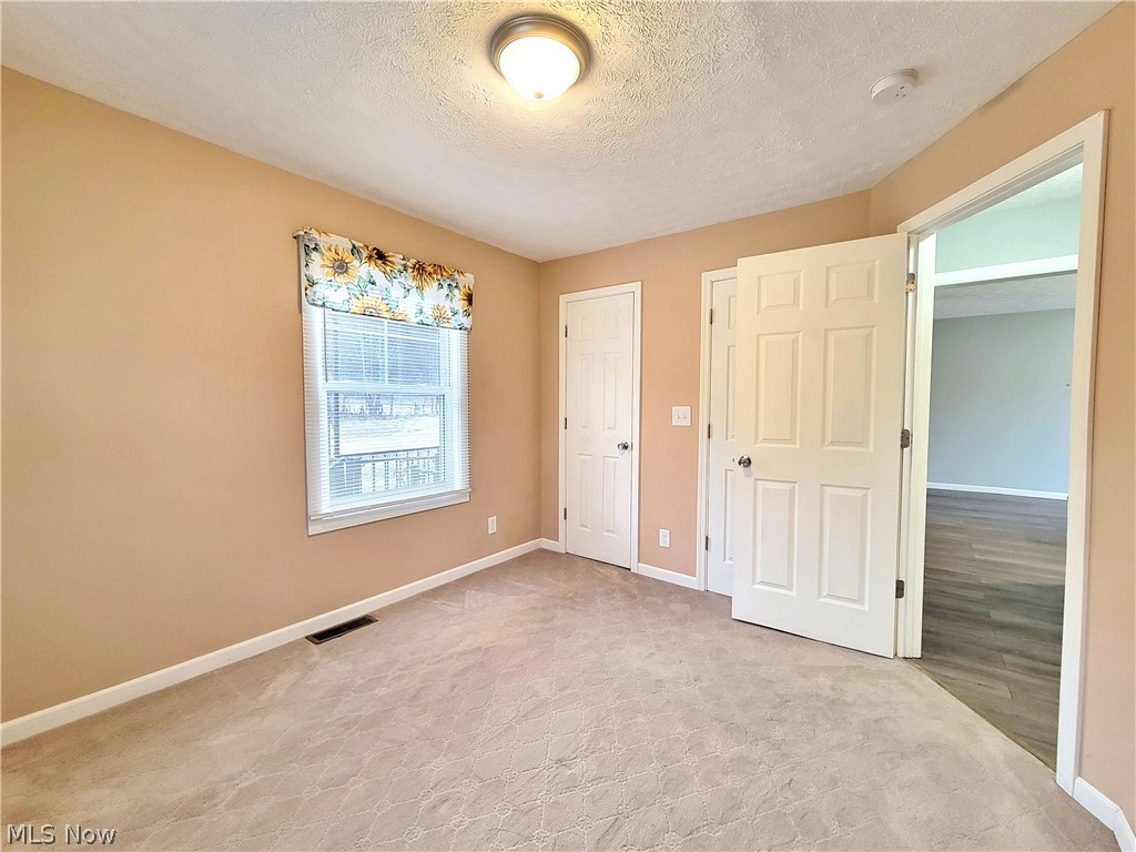 E M Bentleys Adn - Residential