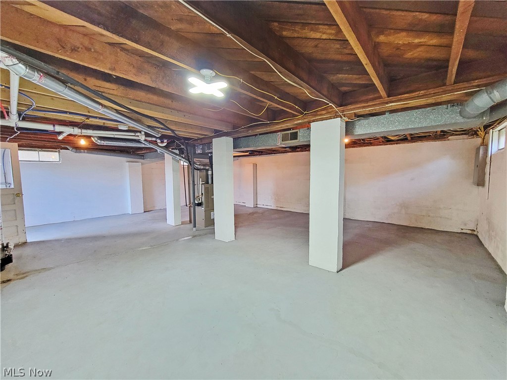 E M Bentleys Adn - Residential