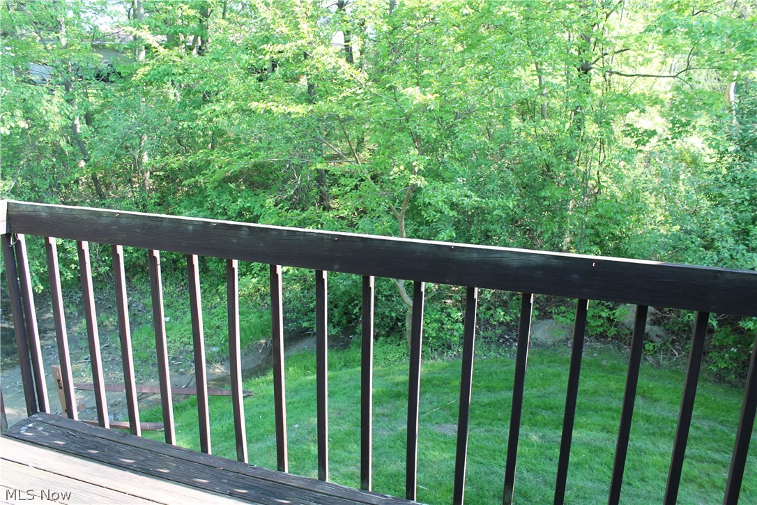 Waterside Woods Twnhs - Residential