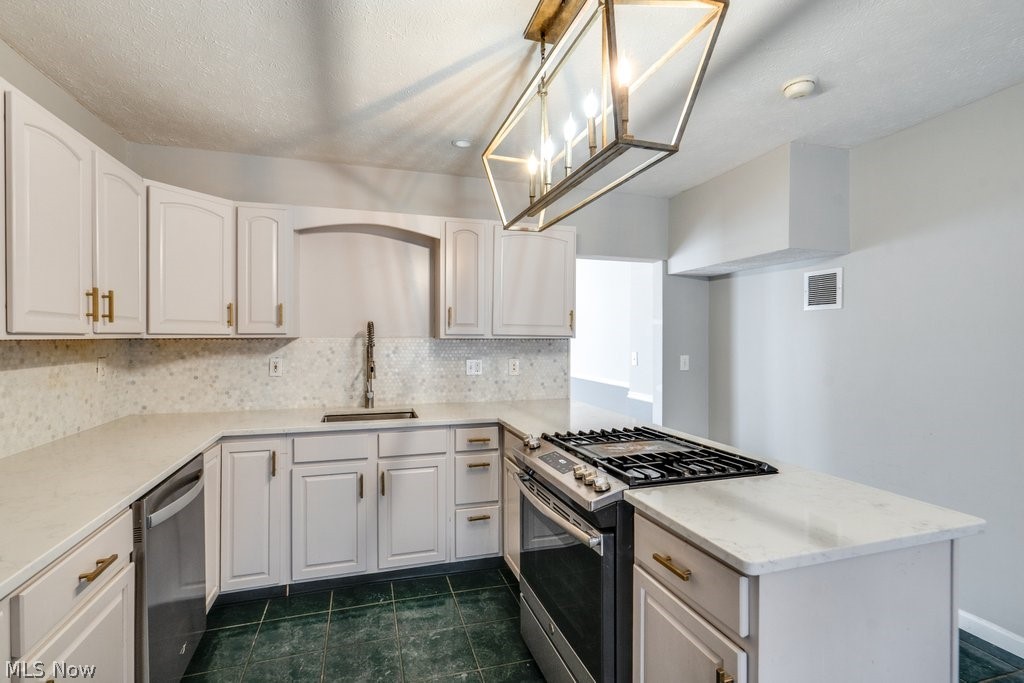 Mayfield Summit - Residential