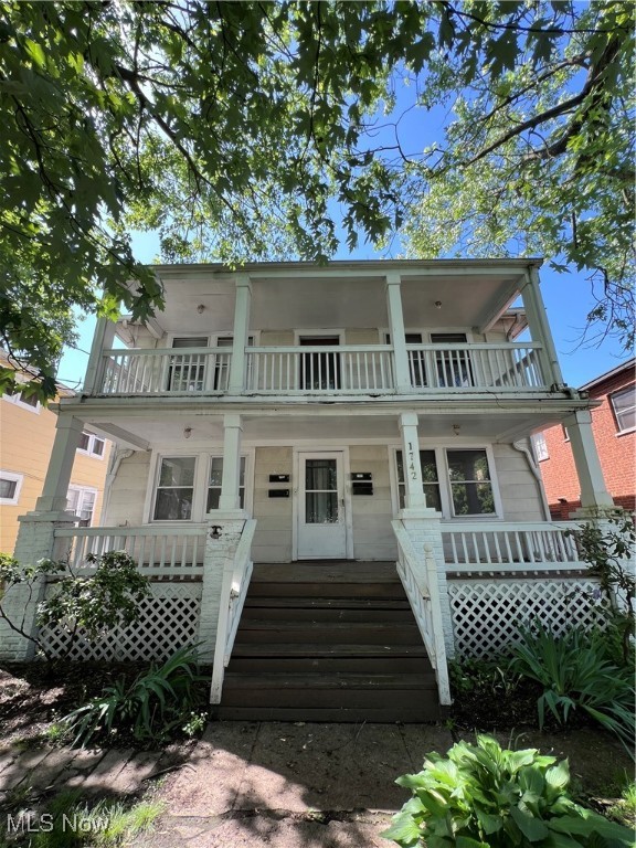 This 4-unit multifamily apartment building features four 1 bedroom, 1 bathroom units, offering solid rental potential for investors. The structure is two stories, with two units on each floor, and a shared front and rear entrance for tenant access. The building has good bones but needs some work, ideal for investors or handy owner-occupants looking to add value to their portfolio. Units require cosmetic updates such as new flooring, paint, and kitchen/bathroom modernizations. Property to be sold as is. With some TLC, this property's potential will come to life. Schedule your viewing today.