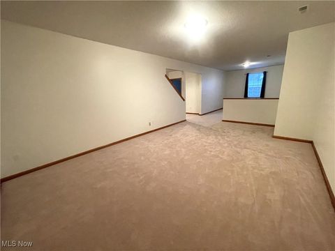 Tiny photo for 2 Coventry Court W, Mount Vernon, OH 43050 (MLS # 5179062)