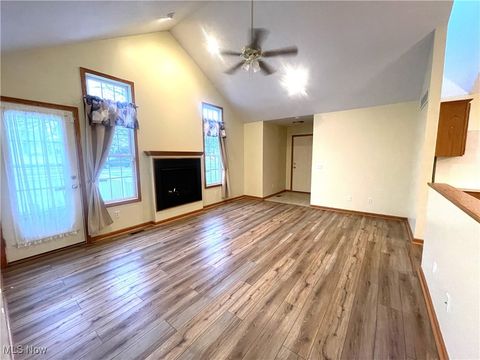 Tiny photo for 2 Coventry Court W, Mount Vernon, OH 43050 (MLS # 5179062)