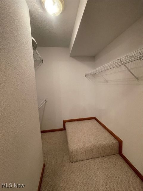 Tiny photo for 2 Coventry Court W, Mount Vernon, OH 43050 (MLS # 5179062)