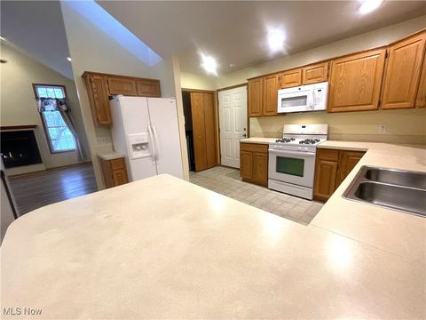 Tiny photo for 2 Coventry Court W, Mount Vernon, OH 43050 (MLS # 5179062)