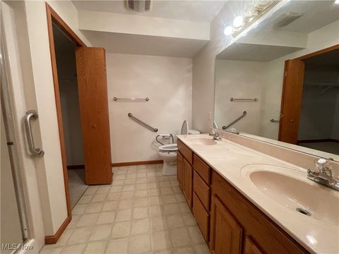 Tiny photo for 2 Coventry Court W, Mount Vernon, OH 43050 (MLS # 5179062)