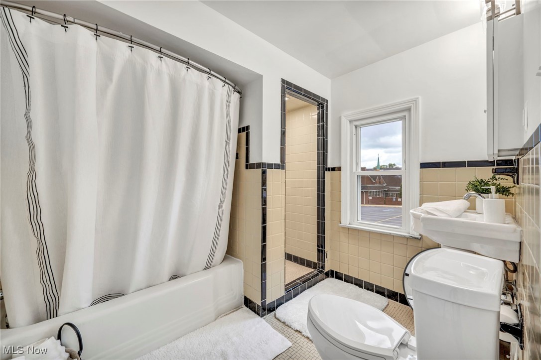 Forest Hill 24a - Residential