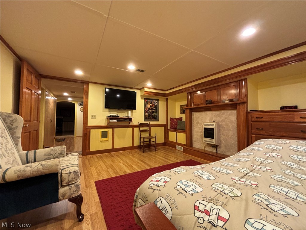 Crouso Sub - Residential