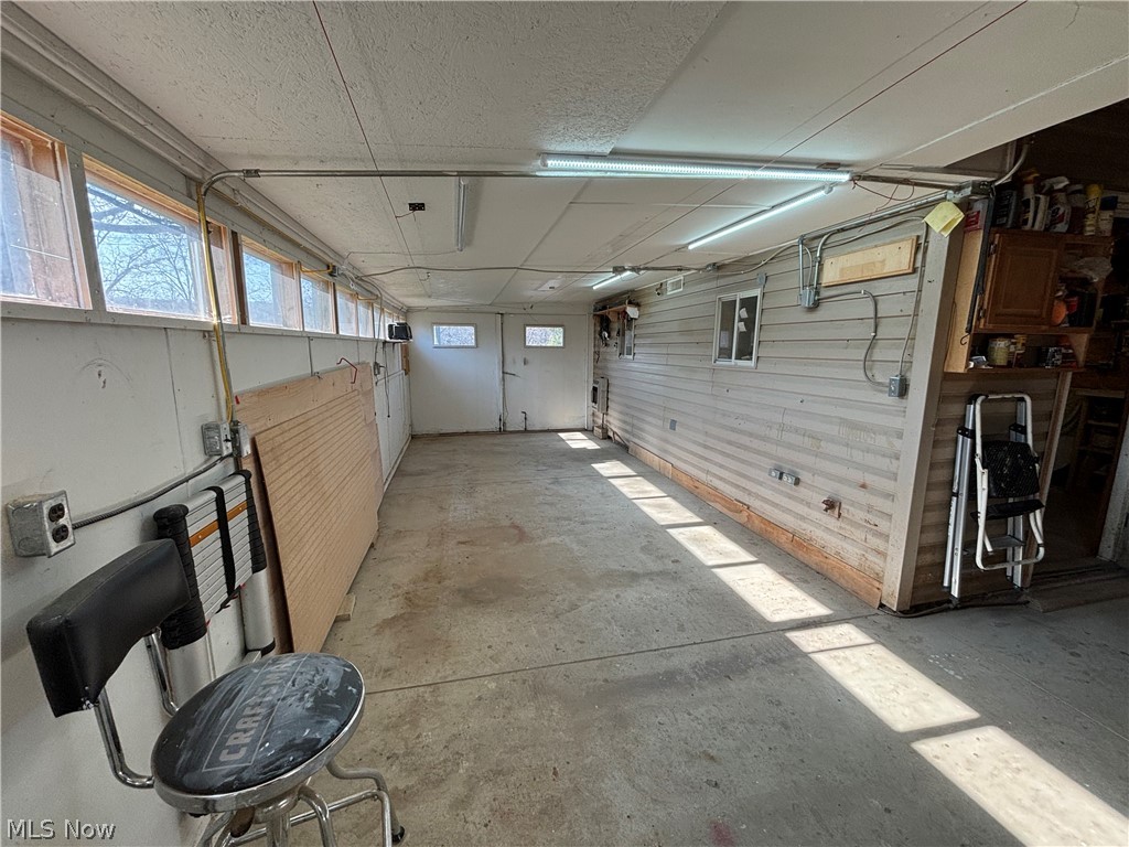 Crouso Sub - Residential