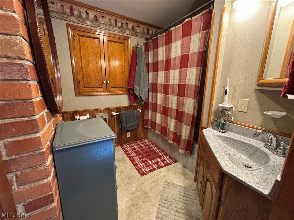 Crouso Sub - Residential