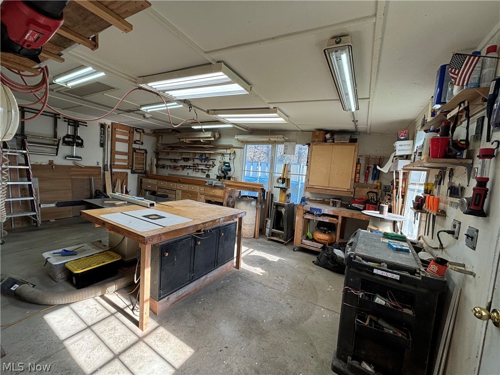 Crouso Sub - Residential