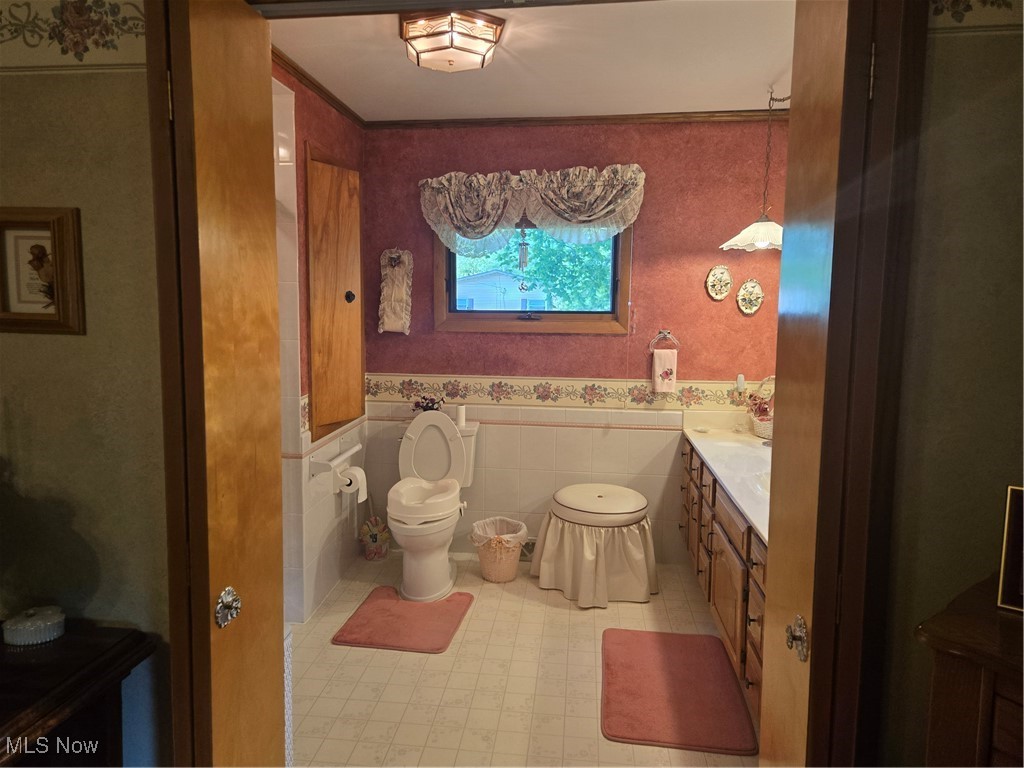 10045 Ball Ln, Byesville, Ohio image 14