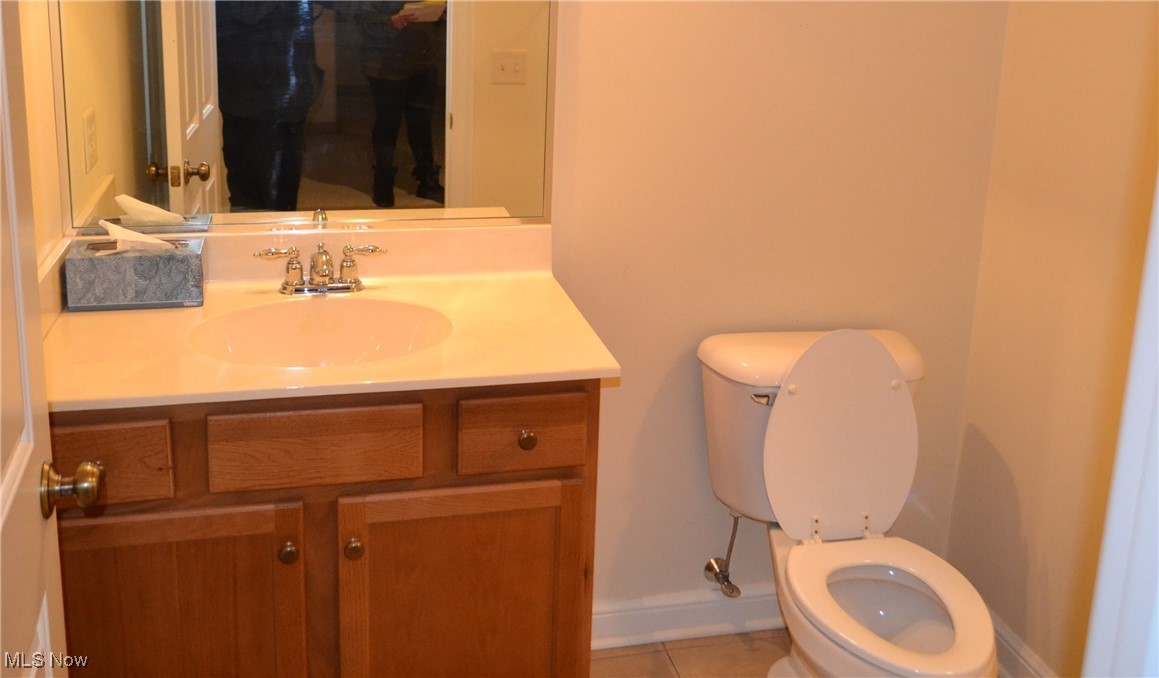 Hampton Rdg Villa - Residential