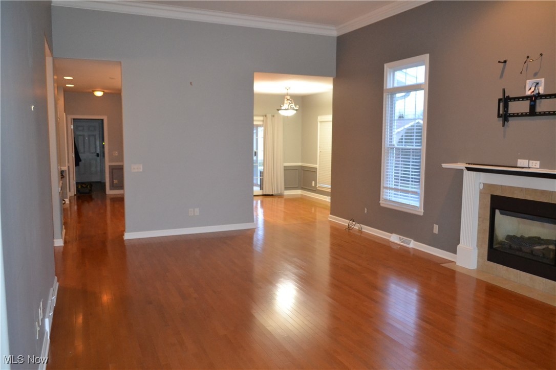 Hampton Rdg Villa - Residential