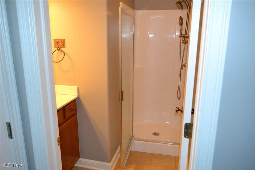 Hampton Rdg Villa - Residential