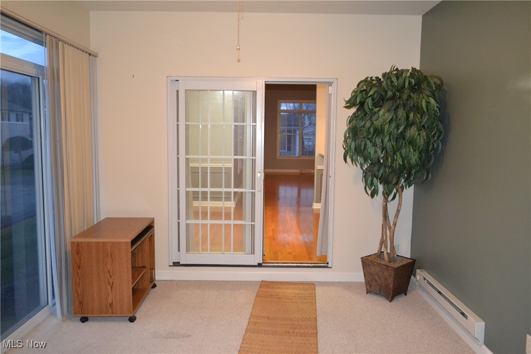 Hampton Rdg Villa - Residential