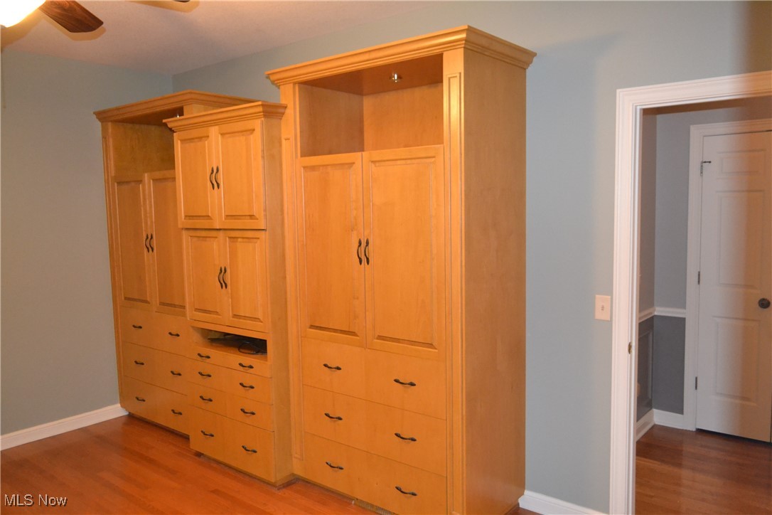 Hampton Rdg Villa - Residential