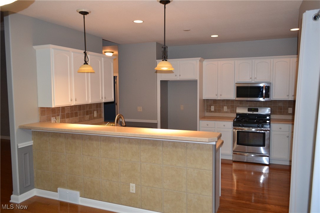 Hampton Rdg Villa - Residential