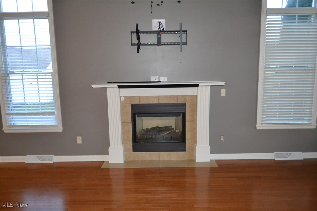 Hampton Rdg Villa - Residential