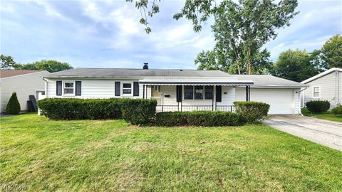 Homes For Sale - 7731 Southland Drive<br/> Mentor on the Lake, OH 44060