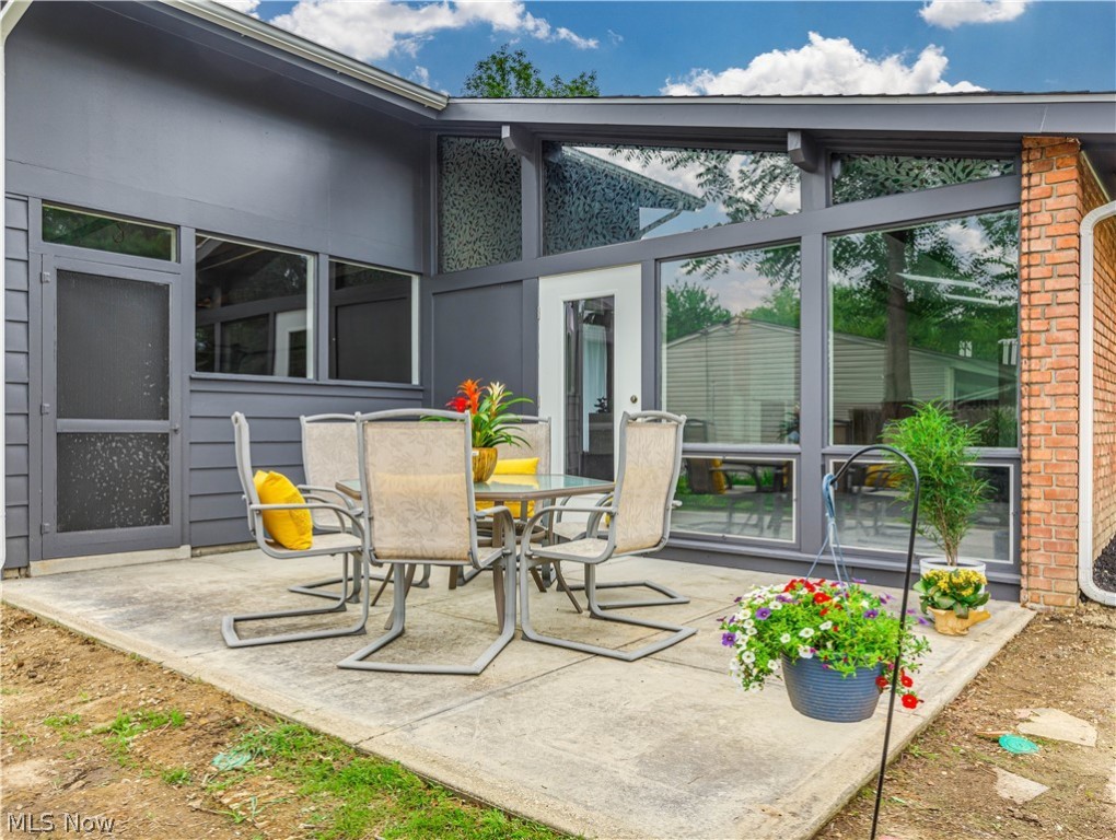 Kenilworth Manor - Residential