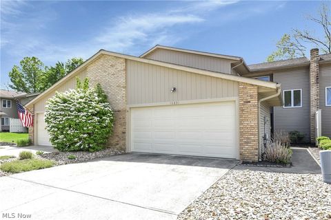 16831 Orchard Grove Drive 12B Middleburg Heights OH 44130