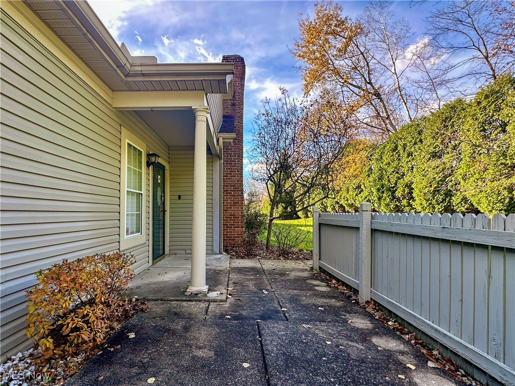 Woodland Chase Condo - Residential