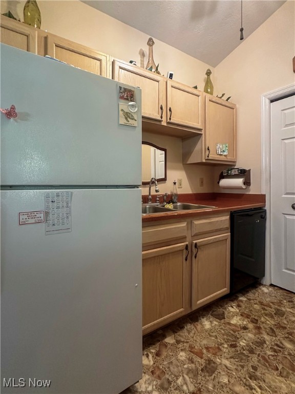 Woodland Chase Condo - Residential