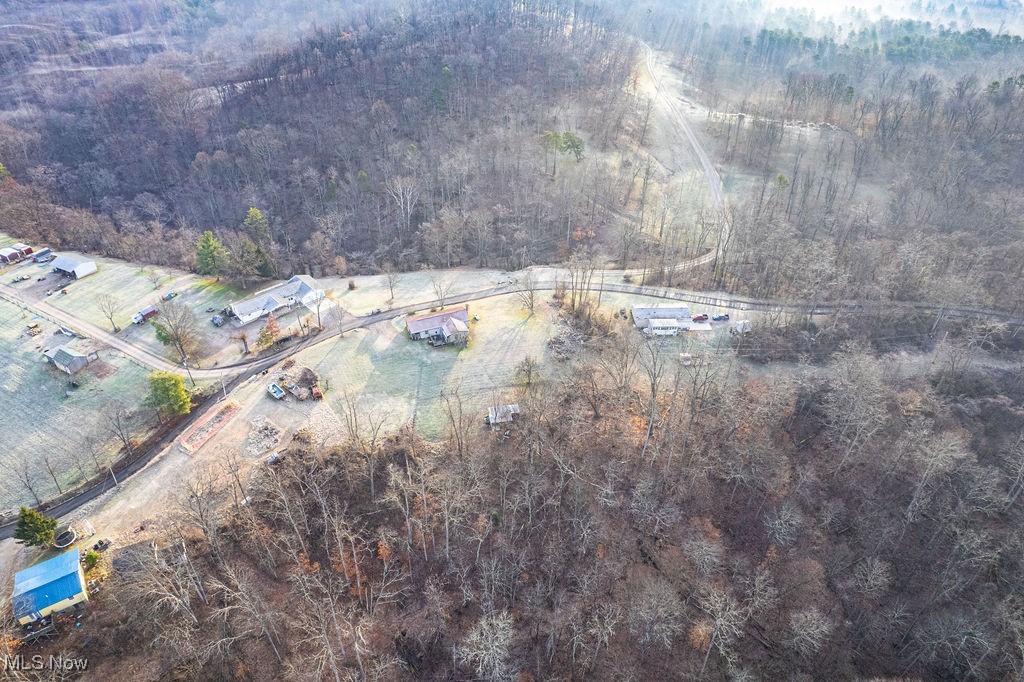 Acre Putnam Davis Estate - Residential