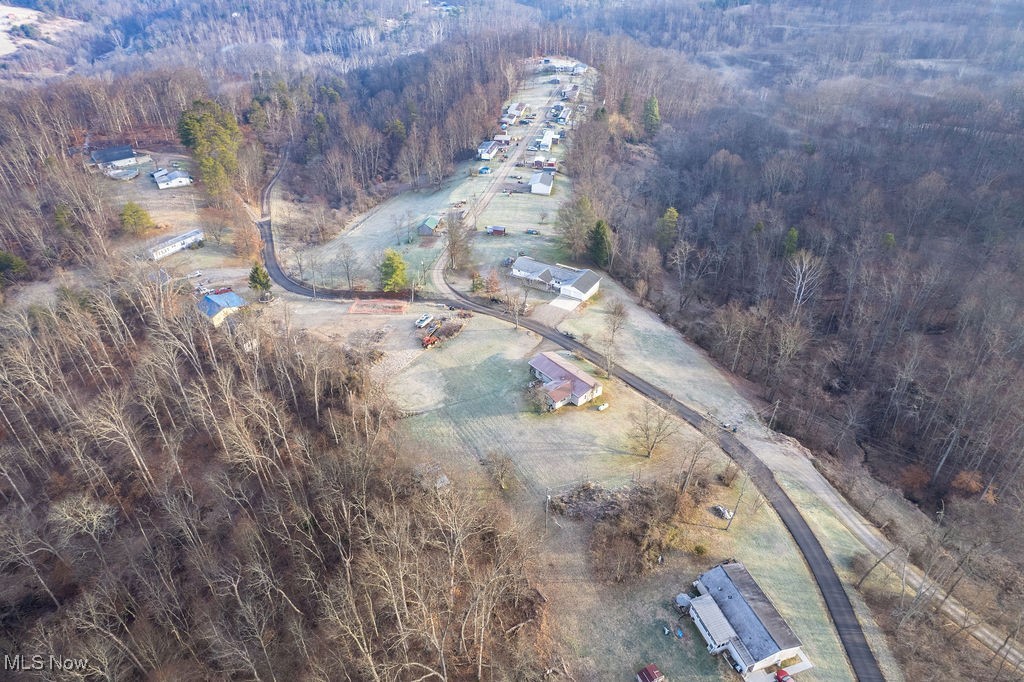 Acre Putnam Davis Estate - Residential