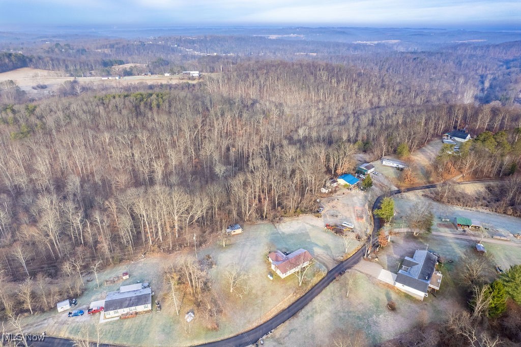 Acre Putnam Davis Estate - Residential