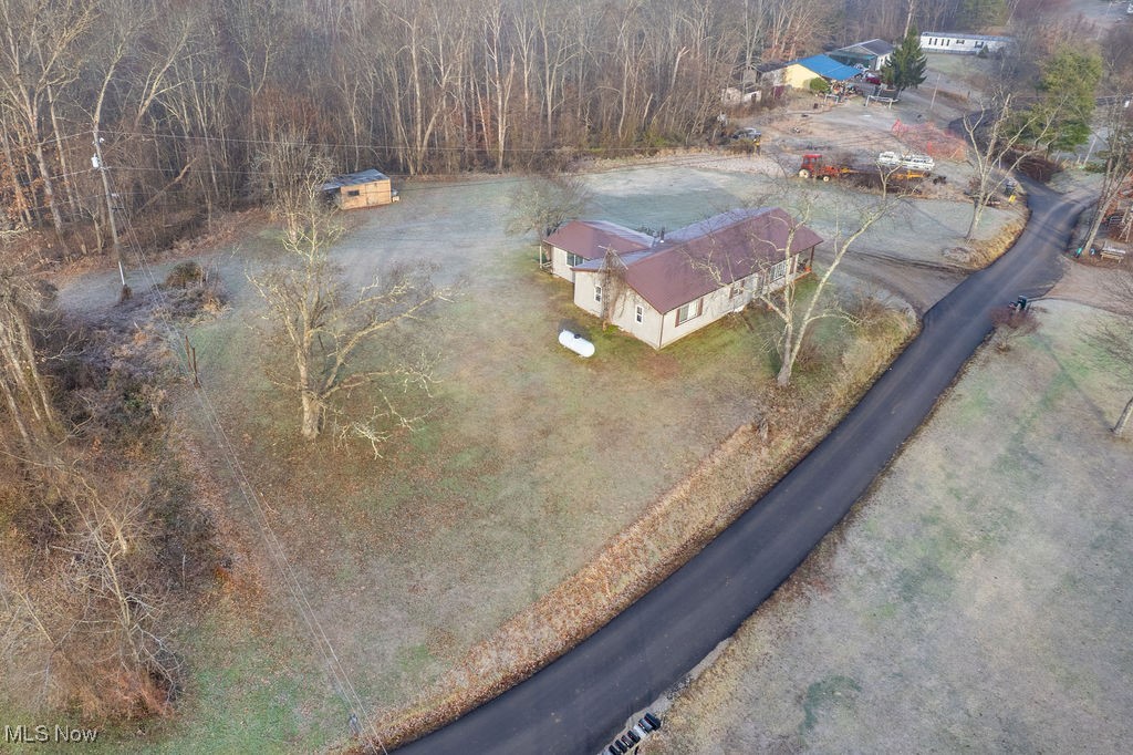 Acre Putnam Davis Estate - Residential