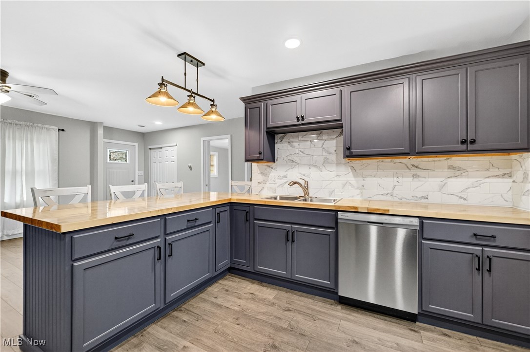 Central Division 90x120 - Residential