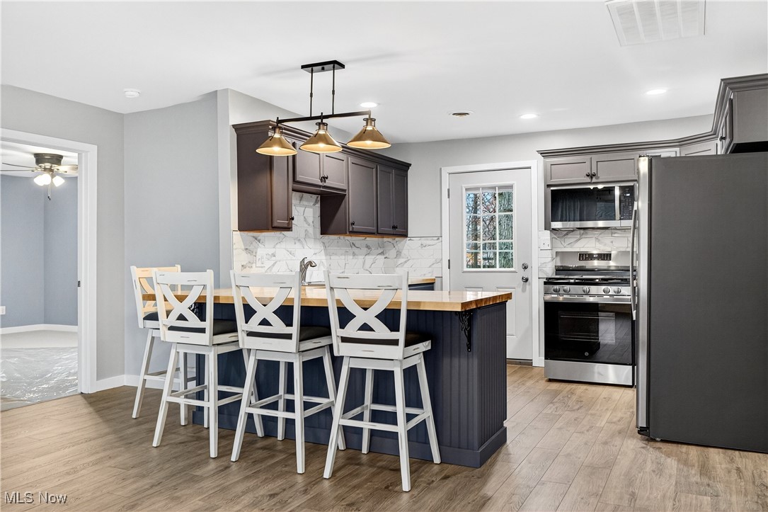 Central Division 90x120 - Residential