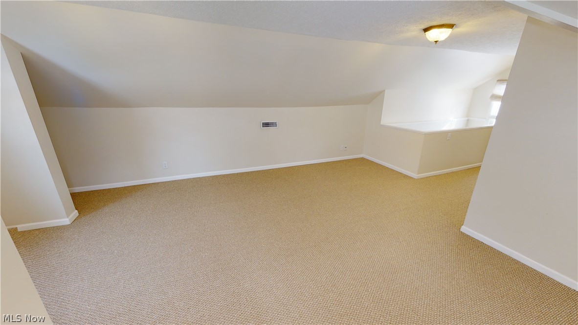 Lyndhurst Manor - Residential