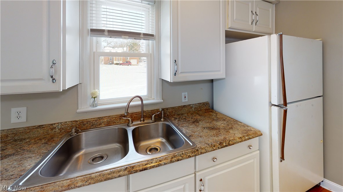 Lyndhurst Manor - Residential