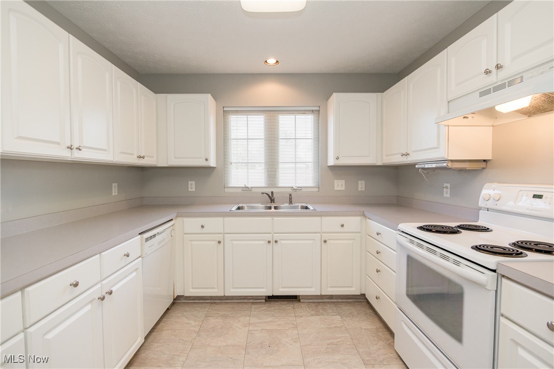 Heatherwood Condo - Residential