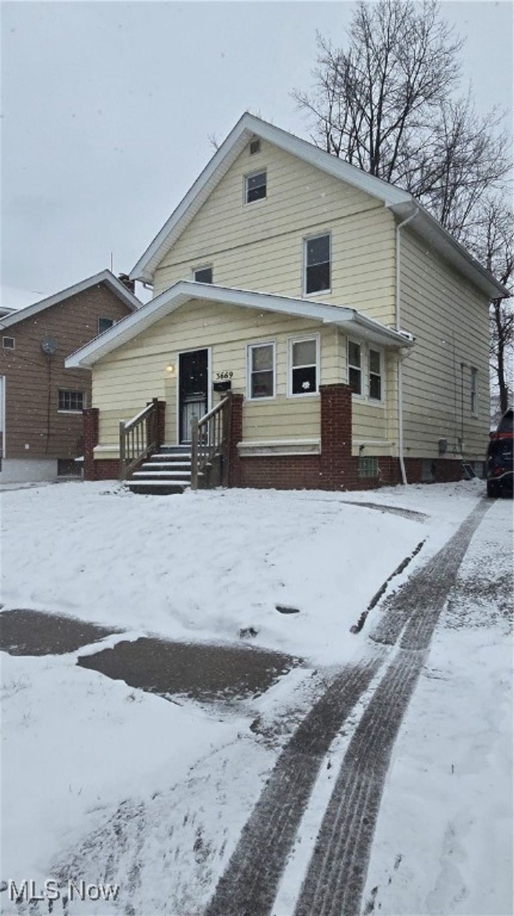 Photo of 3669 E 112th Street, Cleveland, OH 44105 (MLS # 5180703)