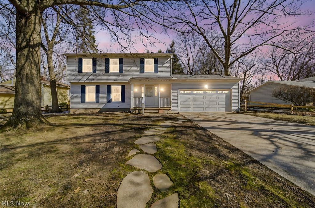 Photo of 8285 Steeplechase Drive, Mentor, OH 44060 (MLS # 5190693)