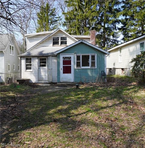 Homes For Sale - 2147 Rankin Drive<br/> Ravenna, OH 44266