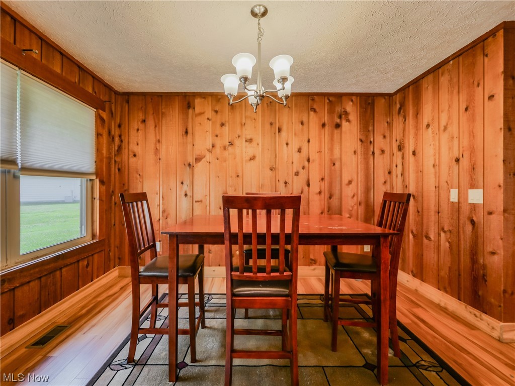 Cedar Glen Condo - Residential