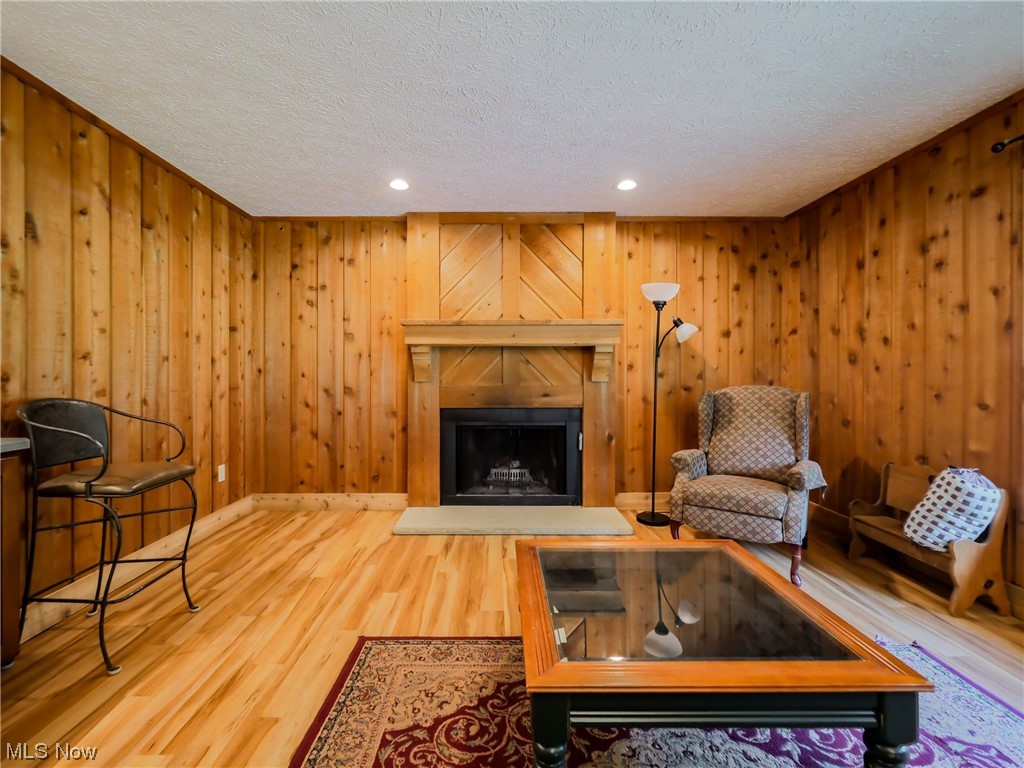 Cedar Glen Condo - Residential