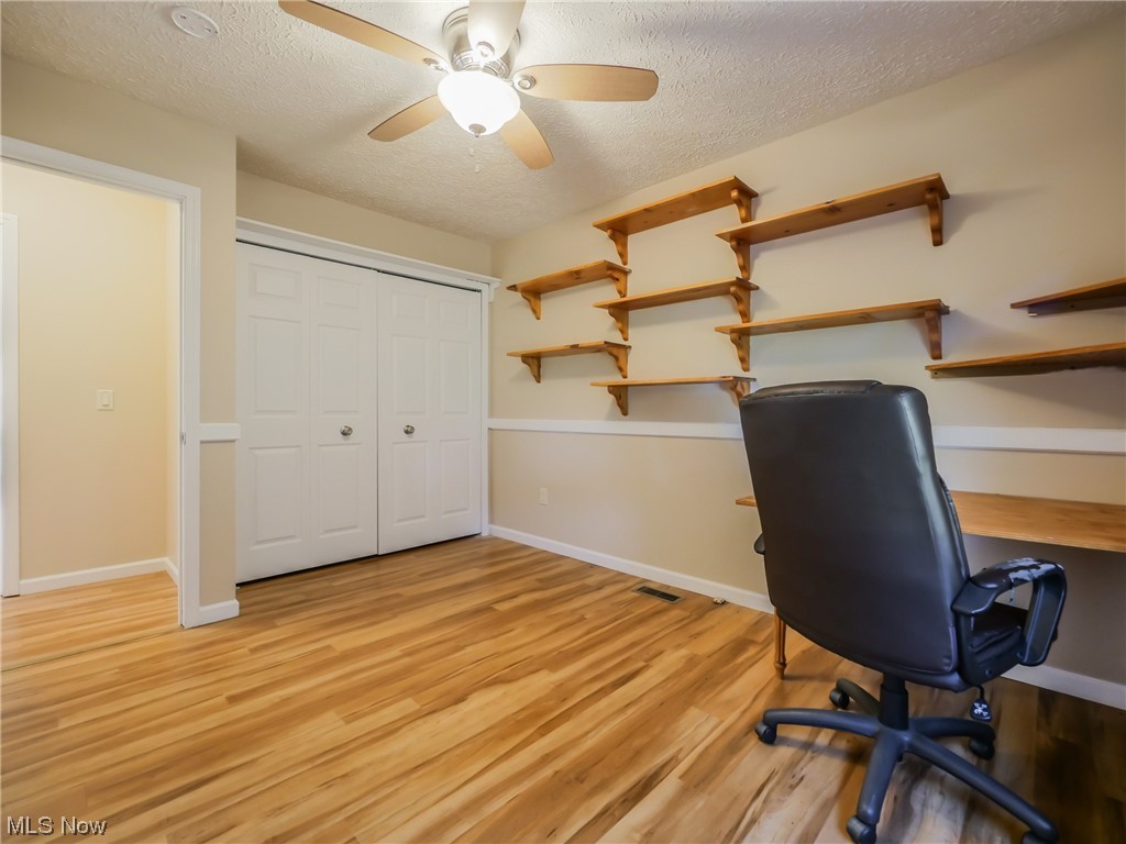 Cedar Glen Condo - Residential