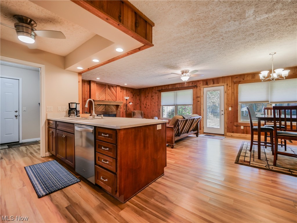 Cedar Glen Condo - Residential