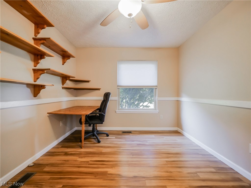 Cedar Glen Condo - Residential